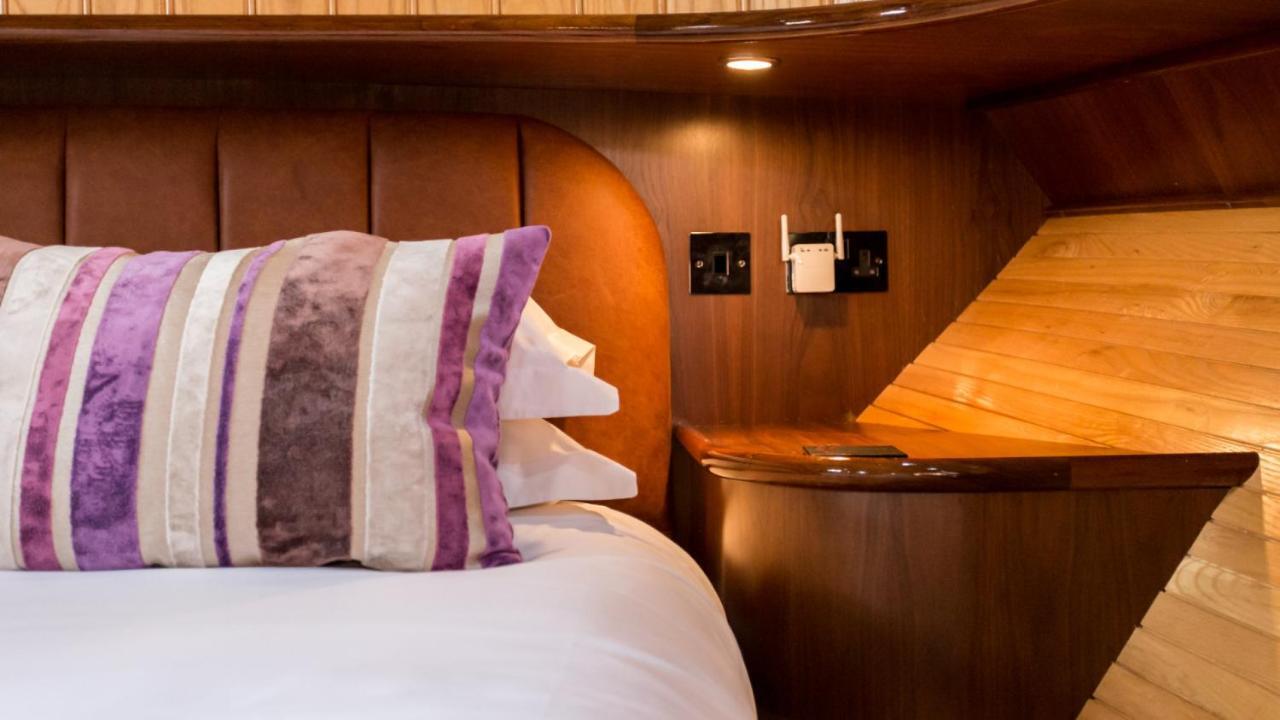Dream Catcher Hotel Poole Bagian luar foto